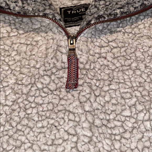True Grit Grey/Cream Fuzzy Pullover 1/4 Zip - Picture 5 of 6